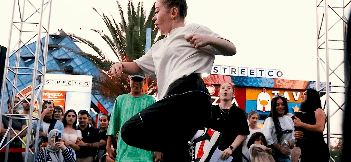 Bursa'da Dansın Kalbi: Neden Dans Etmek İçin En İyi Yer Burası?